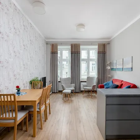 Starowislna 38 Charming By Bookinghost